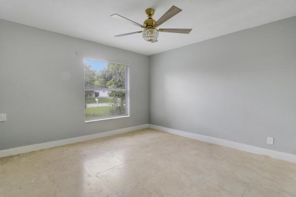 Riverview, 825 SE Cavern Ave, Port St. Lucie, Florida 34983, image 3