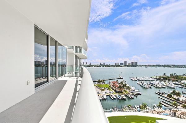 220 Lake Shore Dr DRIVE #1407, Lake Park, Florida 33403, image 2