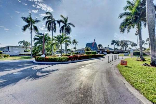 2615 N Garden Dr N #310, Lake Worth, Florida 33461, image 3