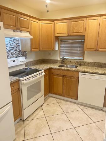Hollybrook Golf & Tennis Club, 9410 N Hollybrook Lake Dr #302, Pembroke Pines, Florida 33025, image 2