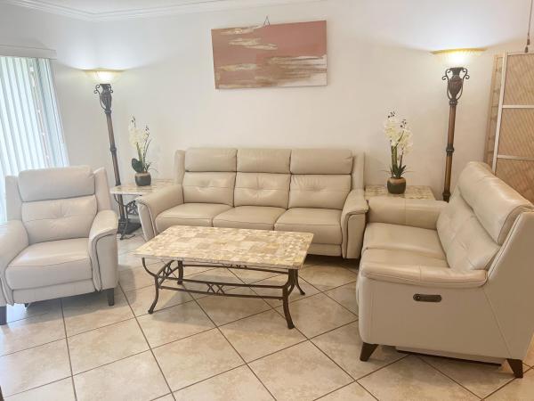 Hollybrook Golf & Tennis Club, 9410 N Hollybrook Lake Dr #302, Pembroke Pines, Florida 33025, image 1