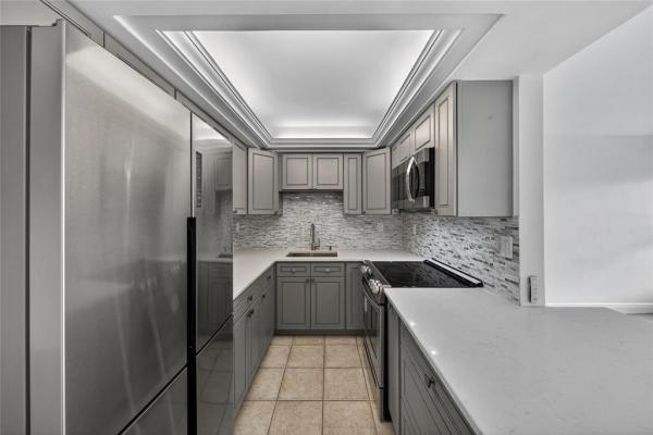 Country Club Terrace, 4836 NE 23rd Ave #17, Fort Lauderdale, Florida 33308, image 2