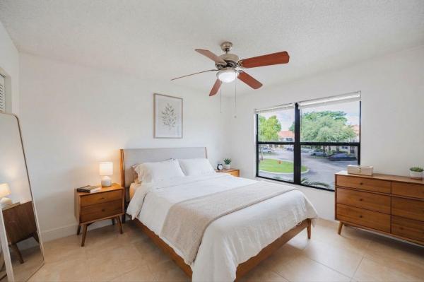 1523 Lake Crystal Dr #E, West Palm Beach, Florida 33411, image 2