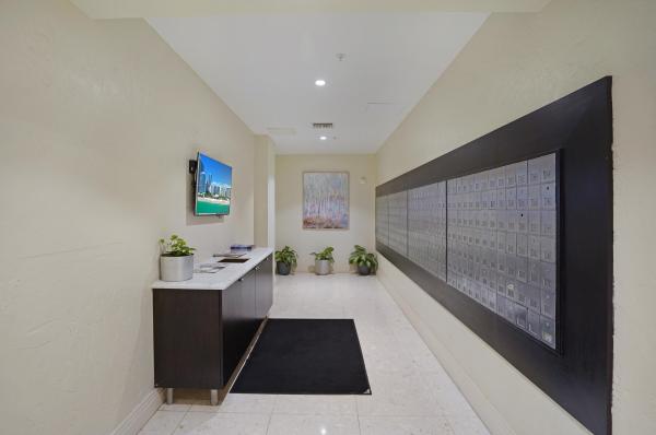 3801 S Ocean Dr #8T, Hallandale Beach, Florida 33019, image 2