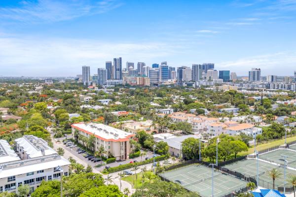La Cancha, 615 NE 12th Ave #301, Fort Lauderdale, Florida 33304, image 1