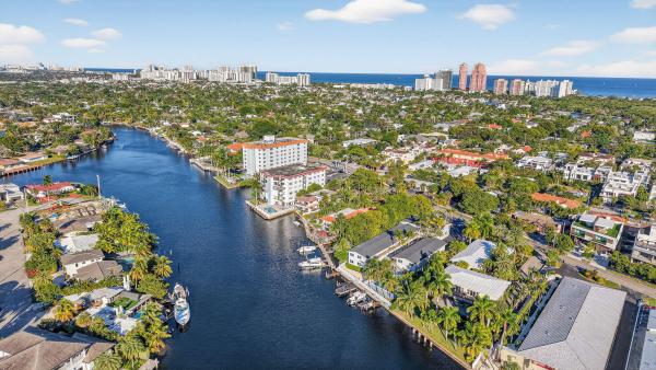 1821 Middle River Dr #7, Fort Lauderdale, Florida 33305, image 1