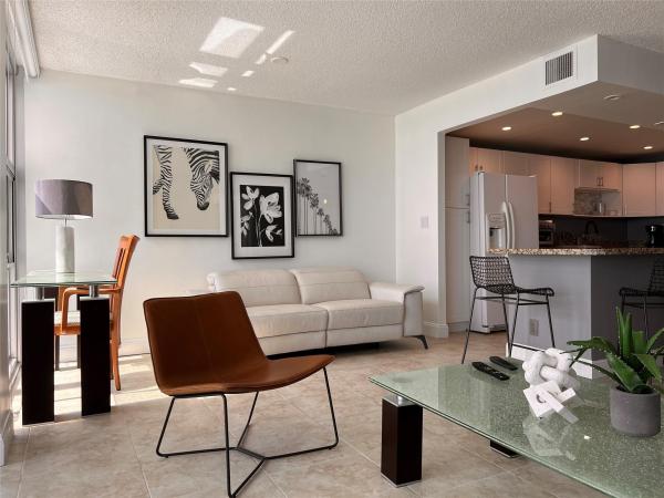 Silver Thatch Atlantic Plaza, 531 N Ocean Blvd #1711, Pompano Beach, Florida 33062, image 3