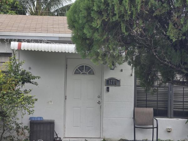 1280 NE 214th St, Unincorporated Dade County, Florida 33179, image 3