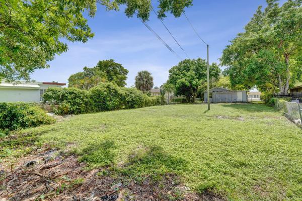 Hollywood Little Ranches, 2315 Monroe St, Hollywood, Florida 33020, image 1