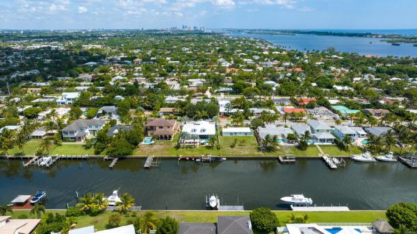 Lewis Shore Estates, 206 Arlington Rd, West Palm Beach, Florida 33405, image 2