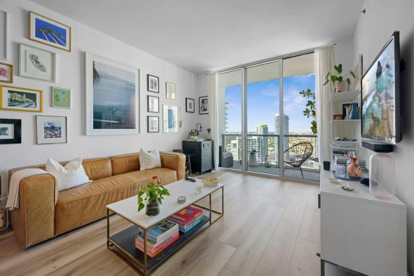 500 Brickell West, 55 SE 6th St #4300, Miami, Florida 33131, image 1