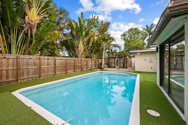 Almar Estates, 3024 NE 2nd Ter, Wilton Manors, Florida 33334, image 1