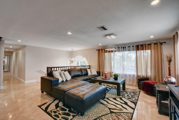 Woodcrest, 1371 Woodcrest Rd W, West Palm Beach, Florida 33417, image 3