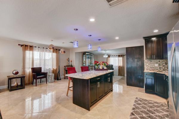 Woodcrest, 1371 Woodcrest Rd W, West Palm Beach, Florida 33417, image 2