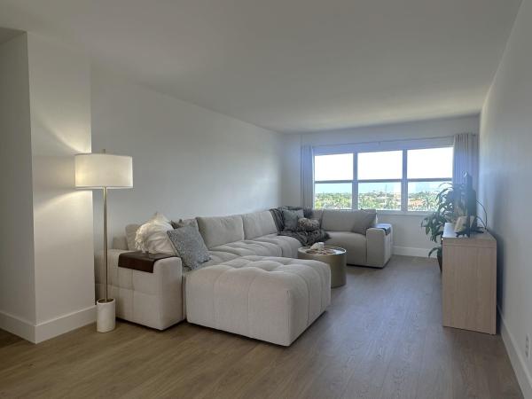Horizon House, 2555 NE 11th St #804, Fort Lauderdale, Florida 33304, image 2
