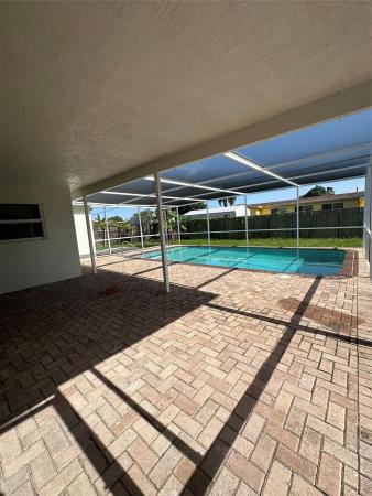 Driftwood Plaza, 6350 Liberty St, Hollywood, Florida 33024, image 1