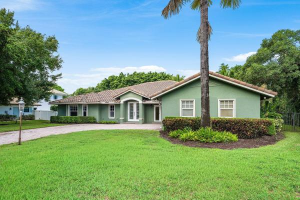 Pine Tree Golf Club, 10295 Saint Andrews Rd, Boynton Beach, Florida 33436, image 2