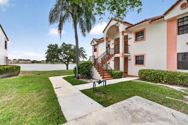 Lake Windwood, 321 Norwood Ter #N120, Boca Raton, Florida 33431, image 1