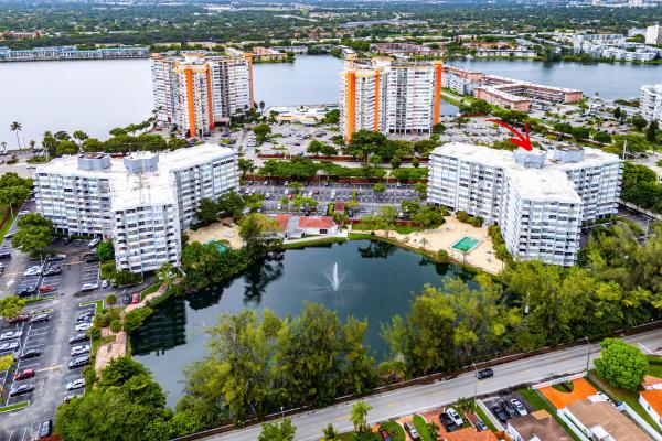1300 NE Miami Gardens Dr #308E, Unincorporated Dade County, Florida 33179, image 3