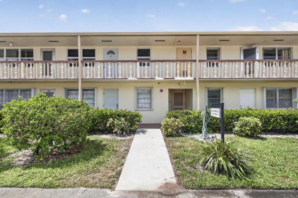 253 Northampton M, West Palm Beach, Florida 33417, image 3