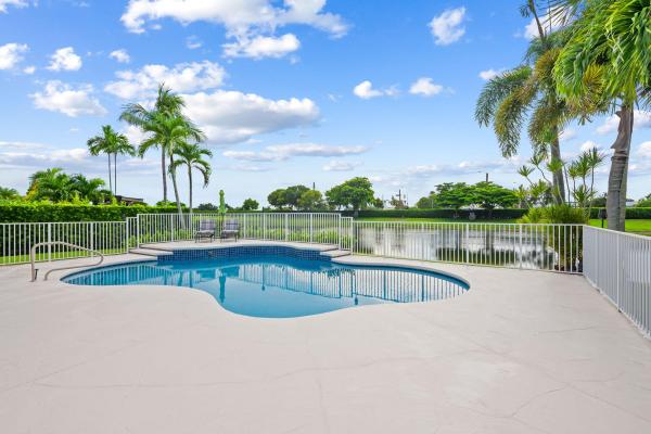 Emerald Pointe, 12621 Yardley Dr, Boca Raton, Florida 33428, image 1