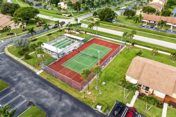 Pine Ridge North 4, 805 Sky Pine Way #F2, Greenacres, Florida 33415, image 2