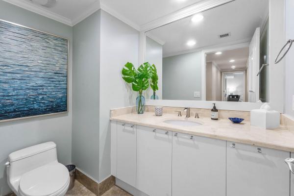 Marina Grande Club & Residences, 2640 Lake Shore Dr #1210, Riviera Beach, Florida 33404, image 2