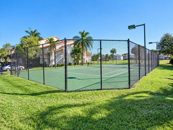 Coral Key, 3330 Pinewalk Dr N #1616, Margate, Florida 33063, image 2