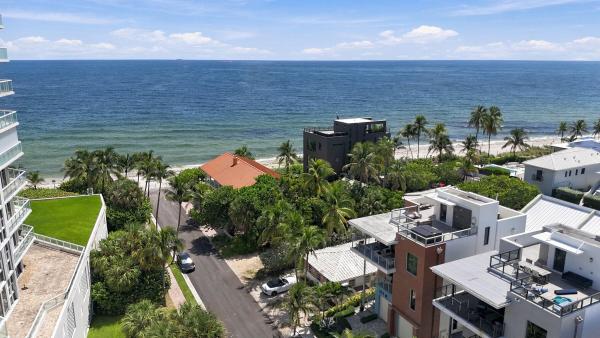 Hollywood Central Beach, 308 Balboa St, Hollywood, Florida 33019, image 1