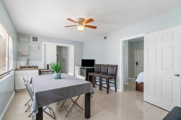 Lake Worth Town, 1114 S M St, Lake Worth Beach, Florida 33460, image 3