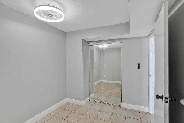 Byron East, 7601 Byron Ave #3C, Miami Beach, Florida 33141, image 3
