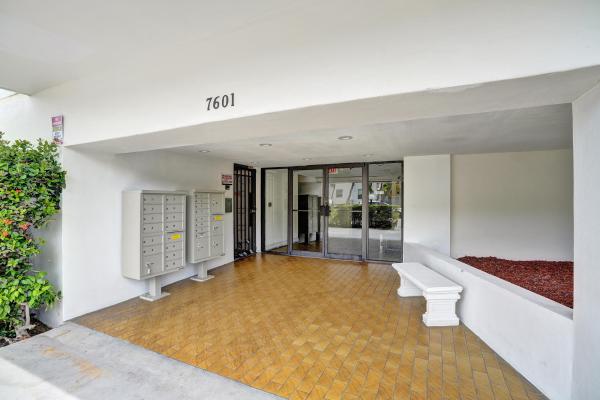 Byron East, 7601 Byron Ave #3C, Miami Beach, Florida 33141, image 1