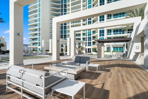 Las Olas Beach Club, 101 S Fort Lauderdale Beach Blvd #702, Fort Lauderdale, Florida 33316, image 3