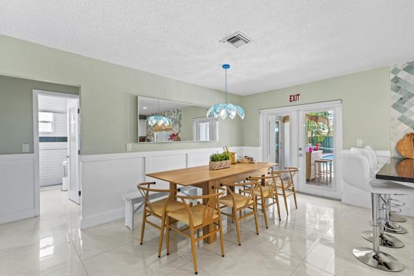 Hollywood Homesites High School, 1422 Coolidge St #NONE, Hollywood, Florida 33020, image 1