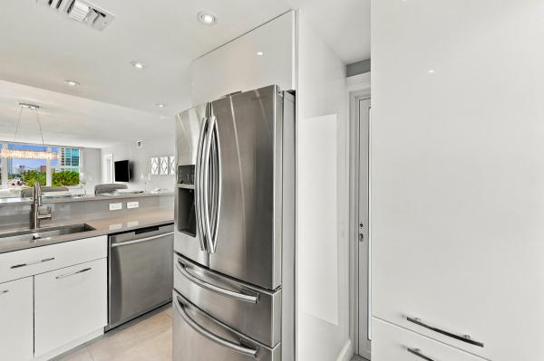 Granada House Apartments, 201 N Ocean Blvd #604, Pompano Beach, Florida 33062, image 3