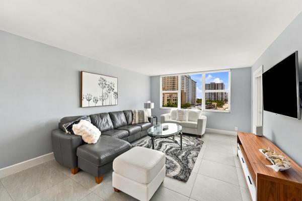 Granada House Apartments, 201 N Ocean Blvd #604, Pompano Beach, Florida 33062, image 2
