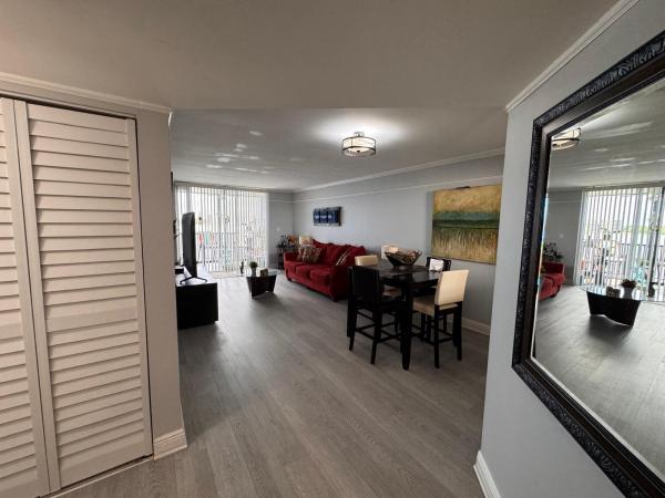 Lake Emerald, 115 Lake Emerald Dr #410, Oakland Park, Florida 33309, image 2