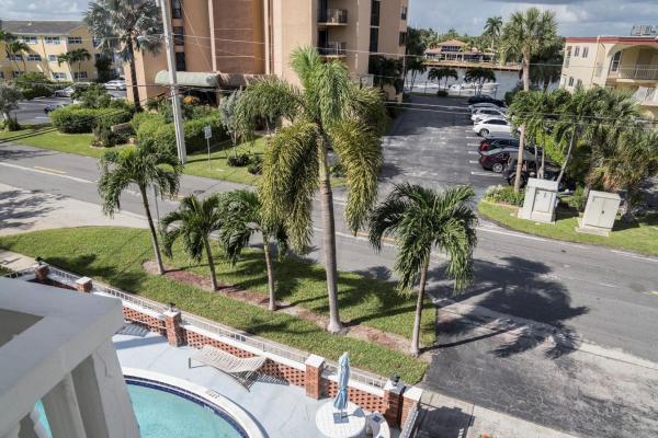 Coastal House Of Pompano Beach, 424 N Riverside Dr #206, Pompano Beach, Florida 33062, image 1