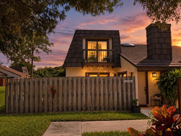 Lake Colony, 4216 Palm Bay Cir #B, West Palm Beach, Florida 33406, image 3