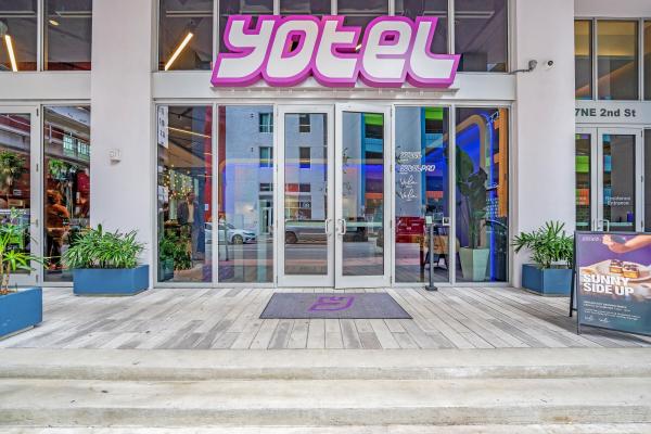 227 NE 2nd St #2801, Miami, Florida 33132, image 3