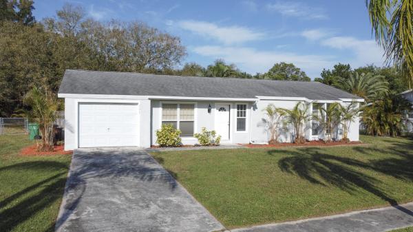 Floresta Pines, 231 NE Solida Cir, Port St. Lucie, Florida 34983, image 3
