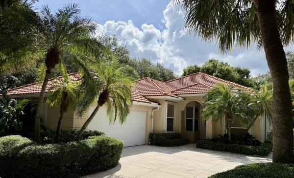 Oaks East, 100 Winter Club Ct, Palm Beach Gardens, Florida 33410, image 1