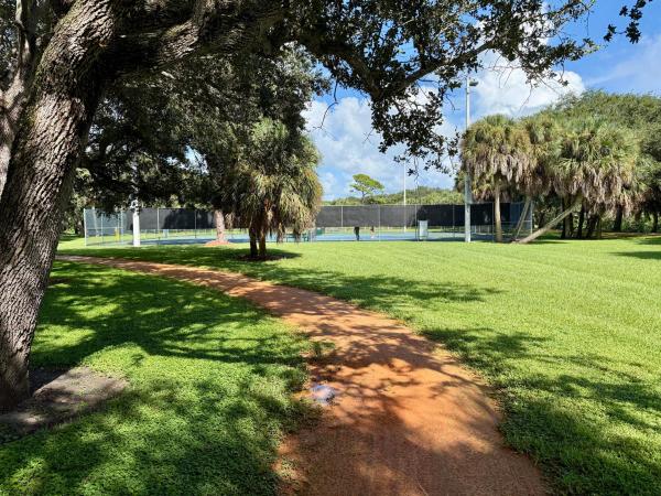 Oaks East, 100 Winter Club Ct, Palm Beach Gardens, Florida 33410, image 1