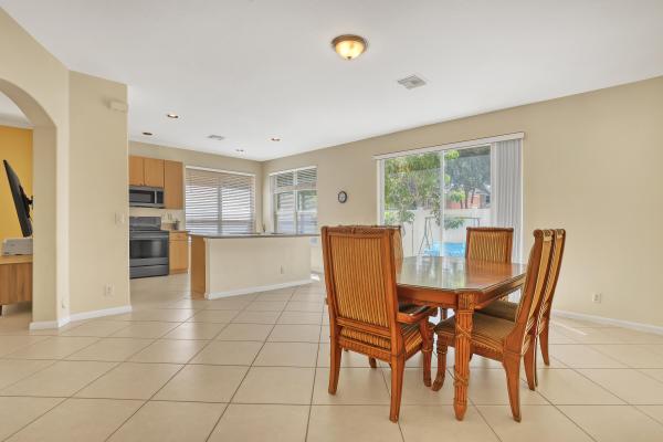 Tahoe At Lakes Of Laguna, 4493 Lake Tahoe Cir, West Palm Beach, Florida 33409, image 2