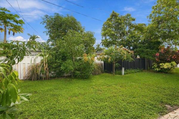 Gold Key Villas West, 2294 NW 81st Ter, Sunrise, Florida 33322, image 2