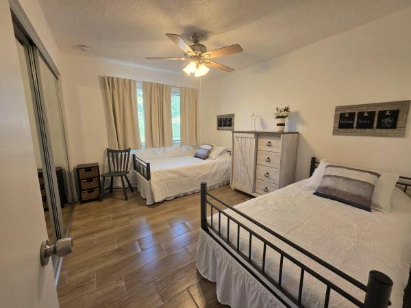 Glenbrook, 3402 Gardens East Dr #14A, Palm Beach Gardens, Florida 33410, image 2