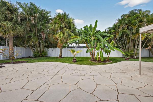 Palm Beach Isles, 1206 Dolphin Rd, Riviera Beach, Florida 33404, image 2