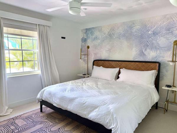 Linns, 247 SE 3rd Ave, Delray Beach, Florida 33483, image 3