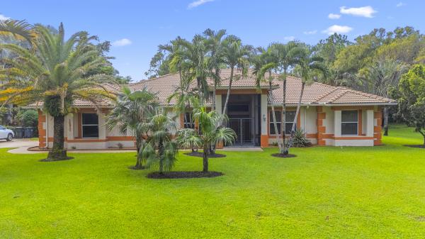 Paddock Park 1 Of Wellington, 14811 Horseshoe Trce, Wellington, Florida 33414, image 2