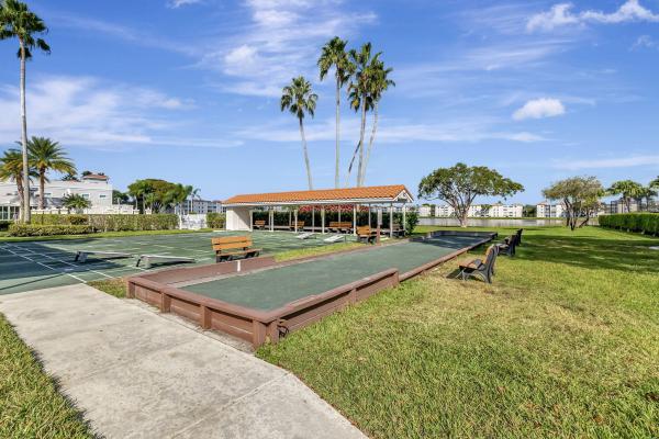 Huntington Pointe, 6427 Pointe Pleasant Cir, Delray Beach, Florida 33484, image 1